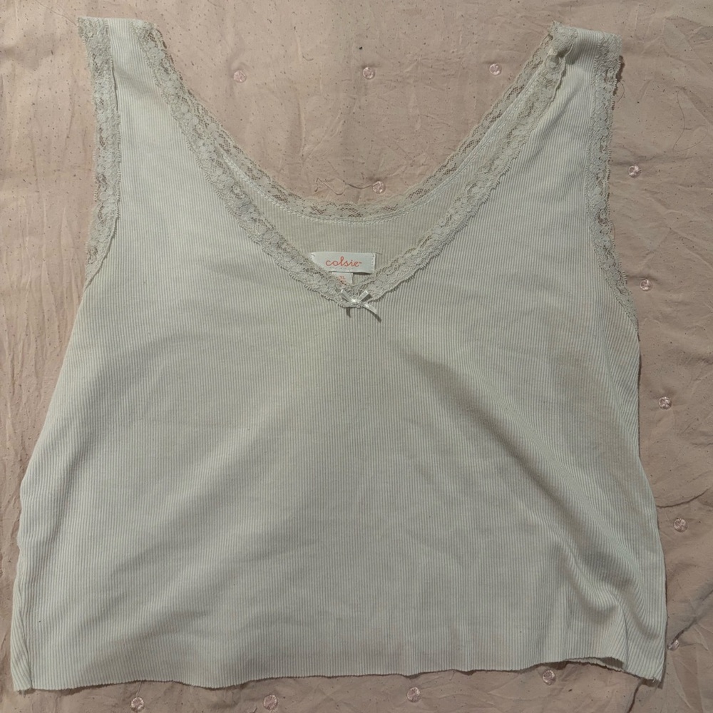 Colsie Ribbed Lace-Trim Tank in Light Gray